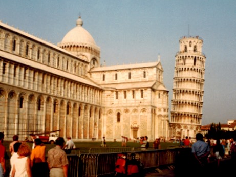 Pisa- Leaning Tower _11-34 x600