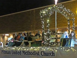 Christmas Parade 2015-11-28 - Float enroute _IMG_1375b_SM